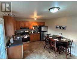 71 ERICA CRESCENT - 9