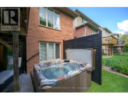 1585 BLACKMAPLE CRESCENT - 12