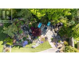 1585 BLACKMAPLE CRESCENT - 2