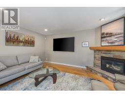 1585 BLACKMAPLE CRESCENT - 30