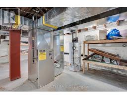 863 COLBORNE STREET N - 44