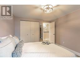 528 SPRUCEWOOD DRIVE - 19