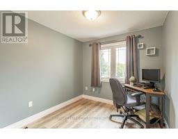 528 SPRUCEWOOD DRIVE - 21