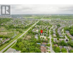 528 SPRUCEWOOD DRIVE - 34