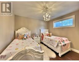 14 ROCKINGHAM COURT - 23