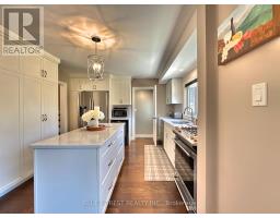 14 ROCKINGHAM COURT - 5