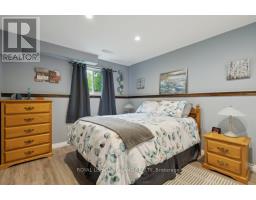 10 SCHREYER DRIVE - 31