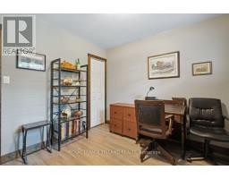 10 SCHREYER DRIVE - 34