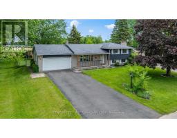 741 GLOVER CRESCENT - 1