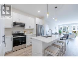 784 BANYAN LANE - 10
