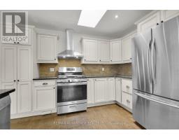 300 BRIARHILL AVENUE - 12