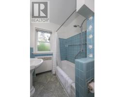 107 DEVONSHIRE AVENUE - 21