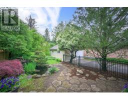 107 DEVONSHIRE AVENUE - 36