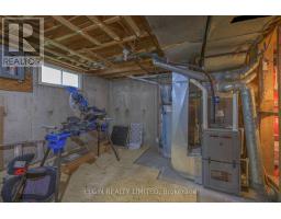 17 GLANWORTH AVENUE - 40