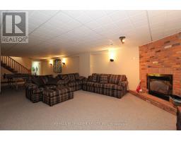 10441 PINETREE DRIVE - 36