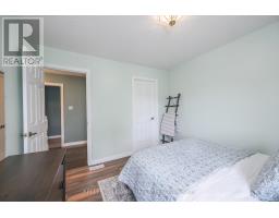 28 STONEFIELD LANE - 34