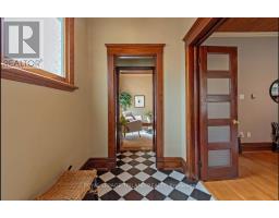 16 WOODWARD AVENUE - 17