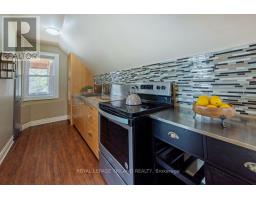 16 WOODWARD AVENUE - 20