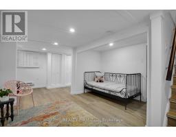 132 BRISCOE STREET E - 12