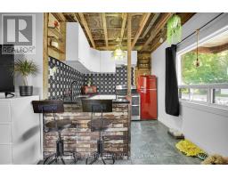 132 BRISCOE STREET E - 23