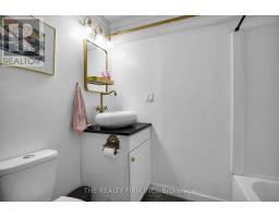 132 BRISCOE STREET E - 27