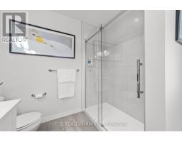 10 - 2427 DAISY BEND - 22
