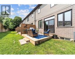 10 - 2427 DAISY BEND - 34