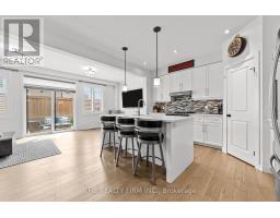 10 - 2427 DAISY BEND - 6