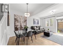 10 - 2427 DAISY BEND - 9
