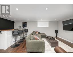 32 WILLIS AVENUE - 21