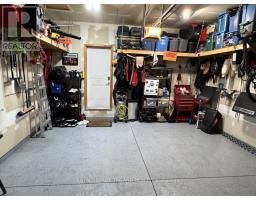 32 WILLIS AVENUE - 26