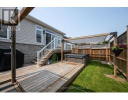 32 WILLIS AVENUE - 27