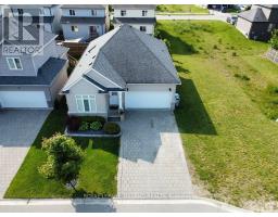 32 WILLIS AVENUE - 30