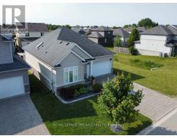 32 WILLIS AVENUE - 31