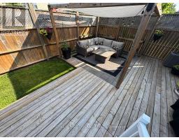32 WILLIS AVENUE - 39