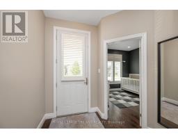 32 WILLIS AVENUE - 4