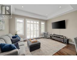 32 WILLIS AVENUE - 9