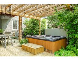 569 CENTRAL AVENUE - 36