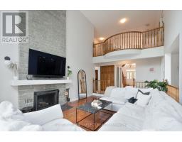27 GLENRIDGE CRESCENT - 11