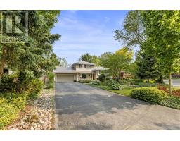 93 WAKEFIELD CRESCENT - 2