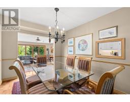 93 WAKEFIELD CRESCENT - 23