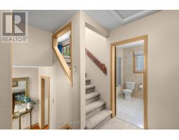93 WAKEFIELD CRESCENT - 36