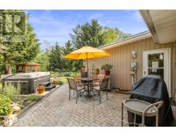 93 WAKEFIELD CRESCENT - 5