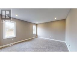 471 MAIN STREET - 18