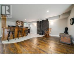 1 THISTLE STREET - 24