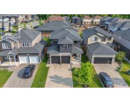 500 SOPHIA CRESCENT - 32