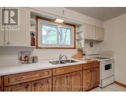 76 BLOOMFIELD DRIVE - 14