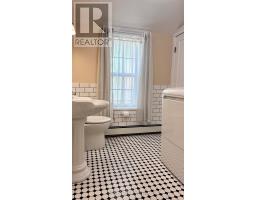 76 SARAH STREET - 31