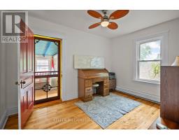 9 MAIN STREET S - 32