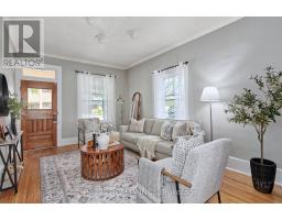 627 ST JAMES STREET - 7